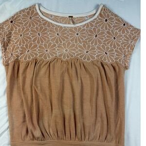 Free People Peach‎ Floral Embroidered Cap Sleeve Bubble Hem Eyelet Top Size S